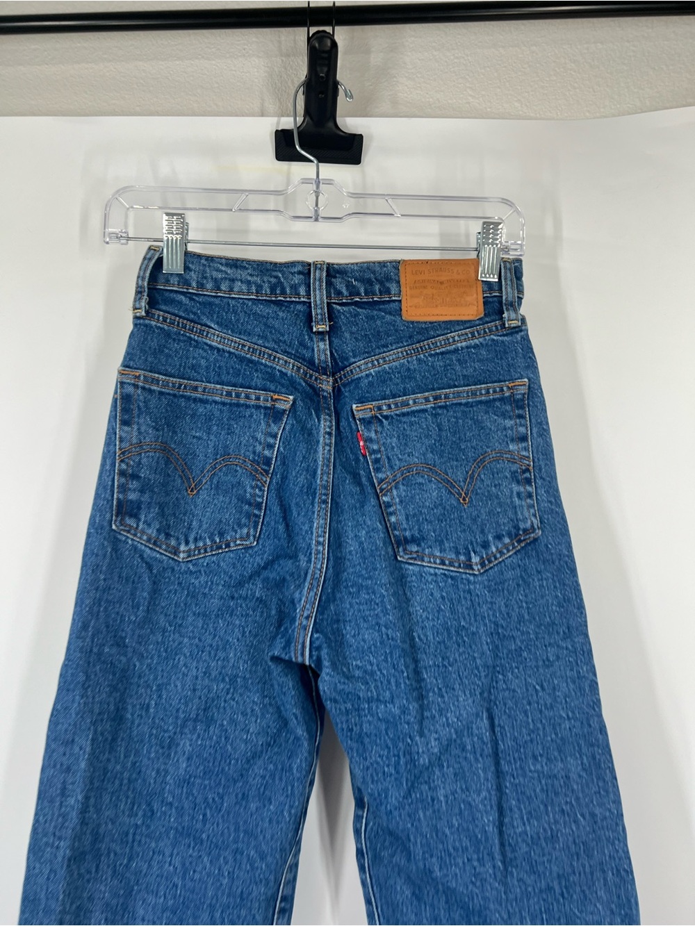 Levi’s Ribcage Straight Button Fly Jeans High Rise - Picture 6 of 8